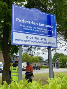 Sign for pedestrian entrance at greswold primary school